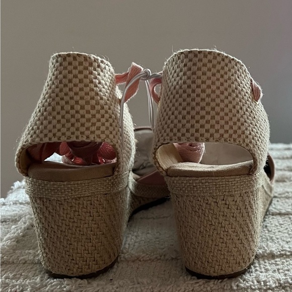 ANNE KLEIN Zelda Wedges Blush Baby Pink Sandals Espadrille- Size 11 - Picture 12 of 12